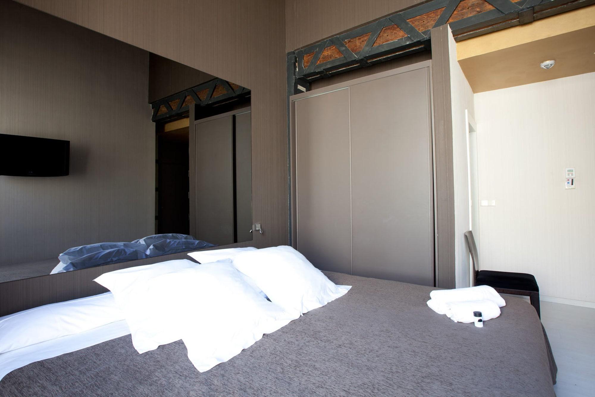 Cosy Rooms Embajador Walencja Zewnętrze zdjęcie