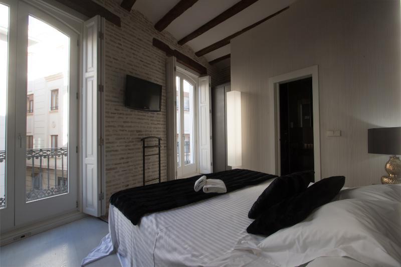 Cosy Rooms Embajador Walencja Zewnętrze zdjęcie